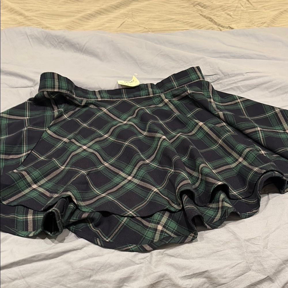 NWT Plaid Green and Navy  Women's mini Skirt